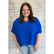 Load image into Gallery viewer, The Keelie Top (Plus Size)