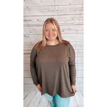 Load image into Gallery viewer, The Jensen Top (Plus Size)