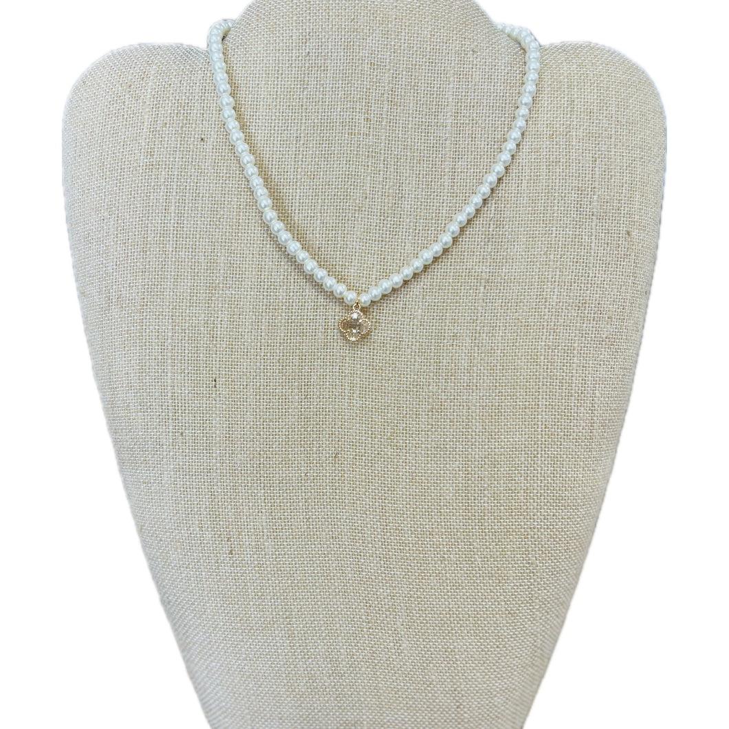 Pearl Necklace with Crystal Clover