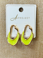 Load image into Gallery viewer, The Waverly Earrings