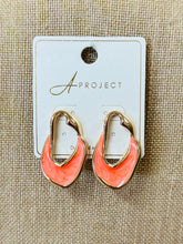 Load image into Gallery viewer, The Waverly Earrings