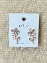 Load image into Gallery viewer, The Flora Earrings