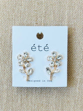 Load image into Gallery viewer, The Flora Earrings