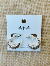 Load image into Gallery viewer, The Lisa Hoops