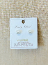 Load image into Gallery viewer, Dipped Pearl Earrings (Medium)