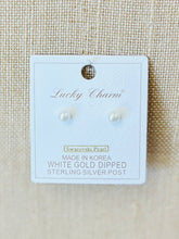 Load image into Gallery viewer, Dipped Pearl Earrings (Small)