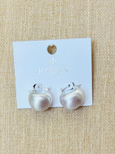 Load image into Gallery viewer, The Sara Jane Earrings