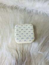 Load image into Gallery viewer, Blue Bow Jewelry Organizer