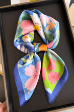 Load image into Gallery viewer, Floral Print Scarf